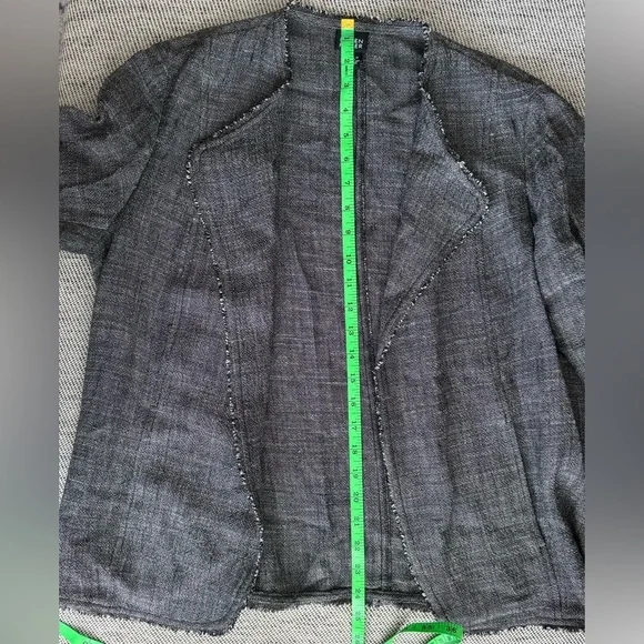 Eileen Fisher Gray Linen Blend Woven Raw Trim Jacket Long Sleeve Size Medium - Picture 9 of 10